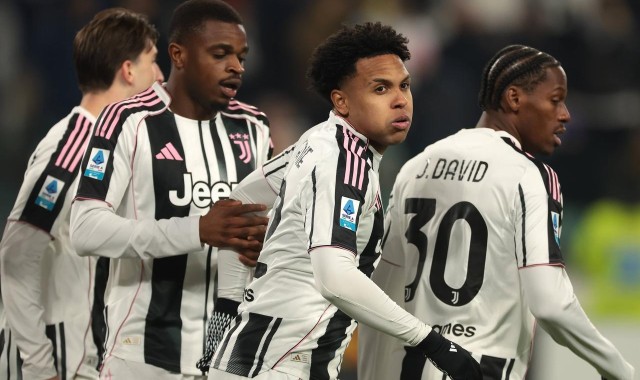 开云中国-尤文图斯零封对手，主场5比0胜克雷莫纳，戴维连场进球，联赛第四