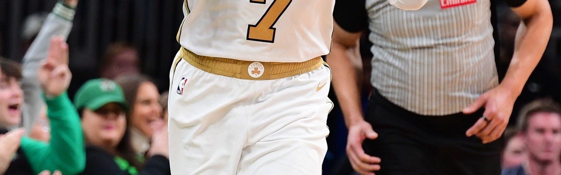 开云-斯波：杰伦·布朗展现了很强的耐力 抗住了现在所承担的所有责任