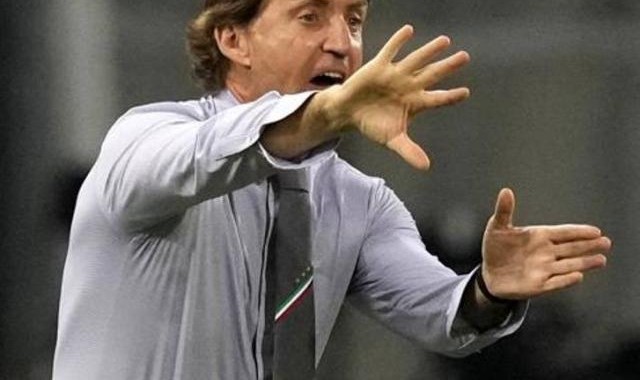 开云官方平台-曼奇尼：意大利新人表现让我惊讶 小唐还有9根手指